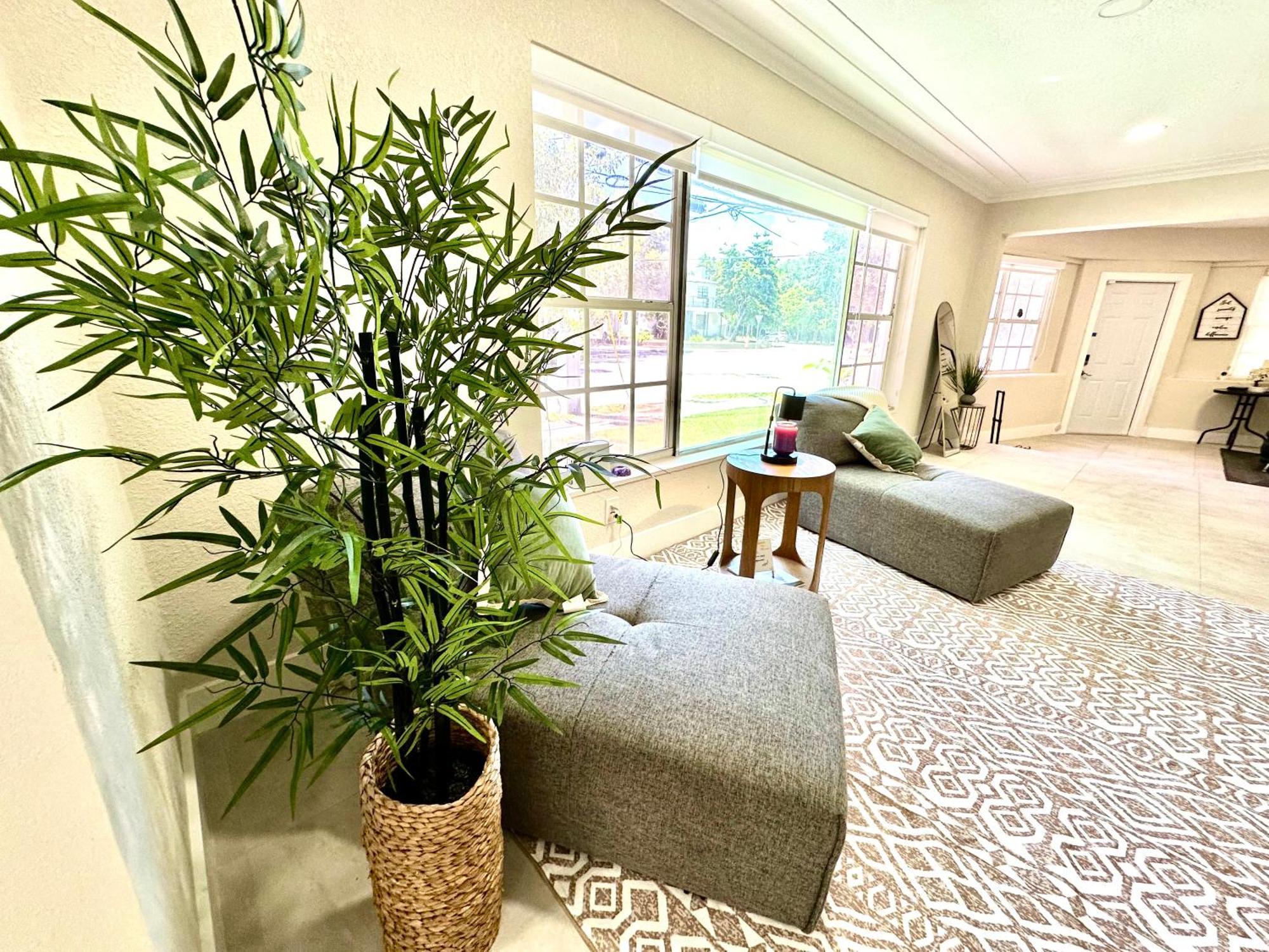 World Connect Miami Hostel ภายนอก รูปภาพ